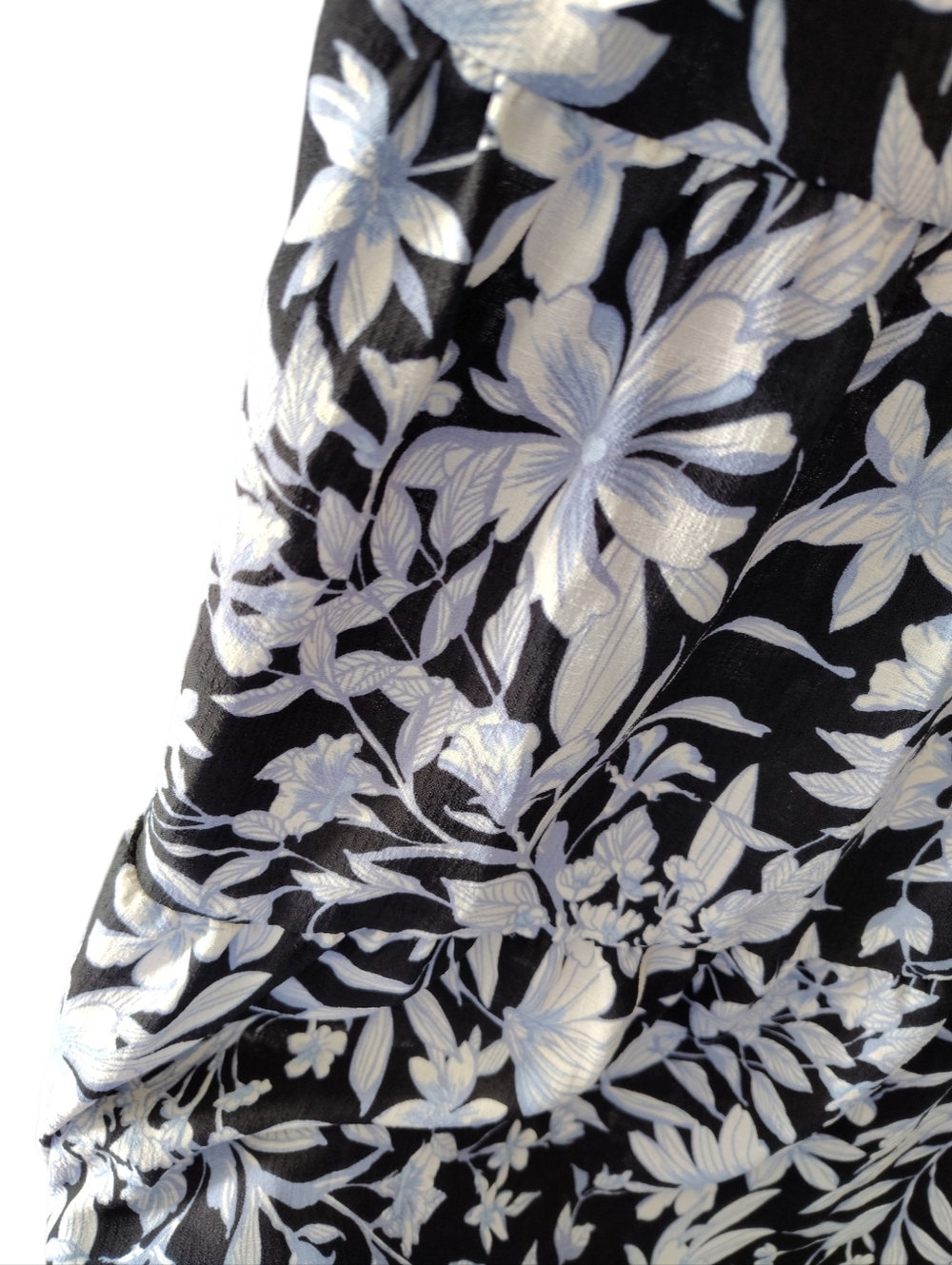 Espresso Sleeveless Blue & White Floral Midi Dress - Picture 5 of 5
